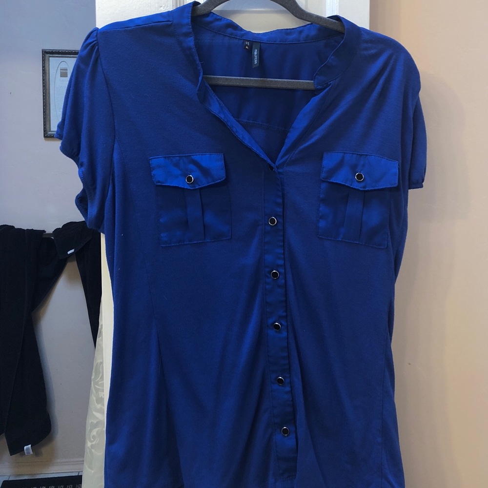 Blue dress shirt